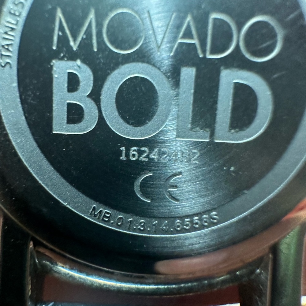 Woman Movado watch - Picture 3 of 3